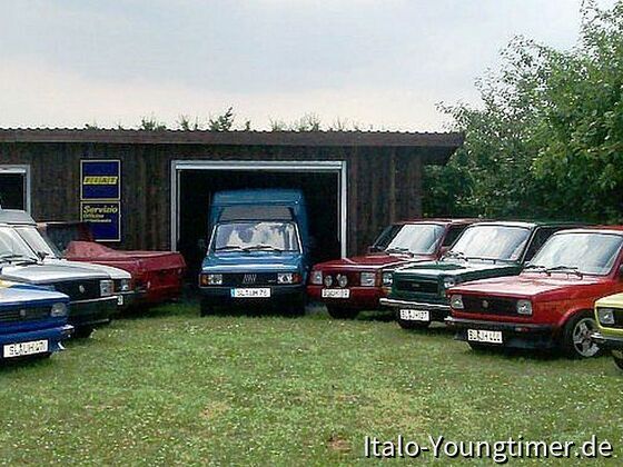 Fiat 127 - Versammlung zu Hause...