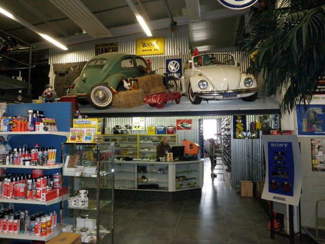 VW Shop in 5242 Birr, Schweiz